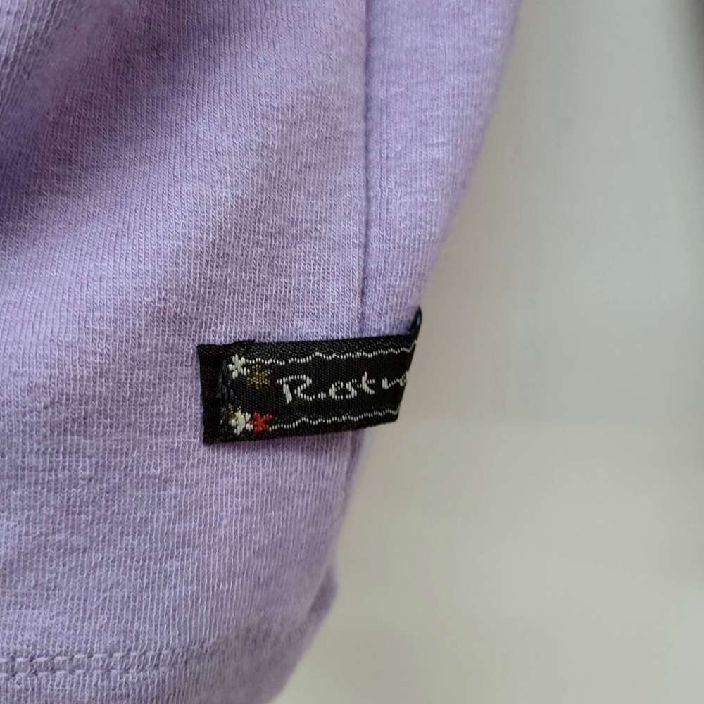 long sleeved tee detail image-S1L76