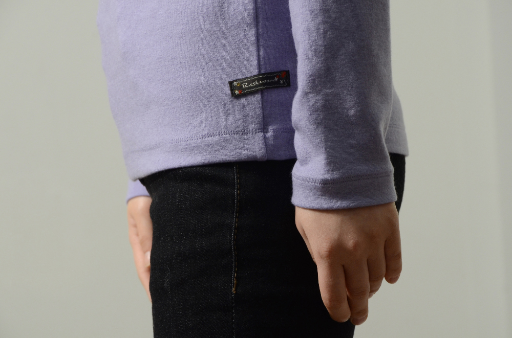 long sleeved tee detail image-S1L60