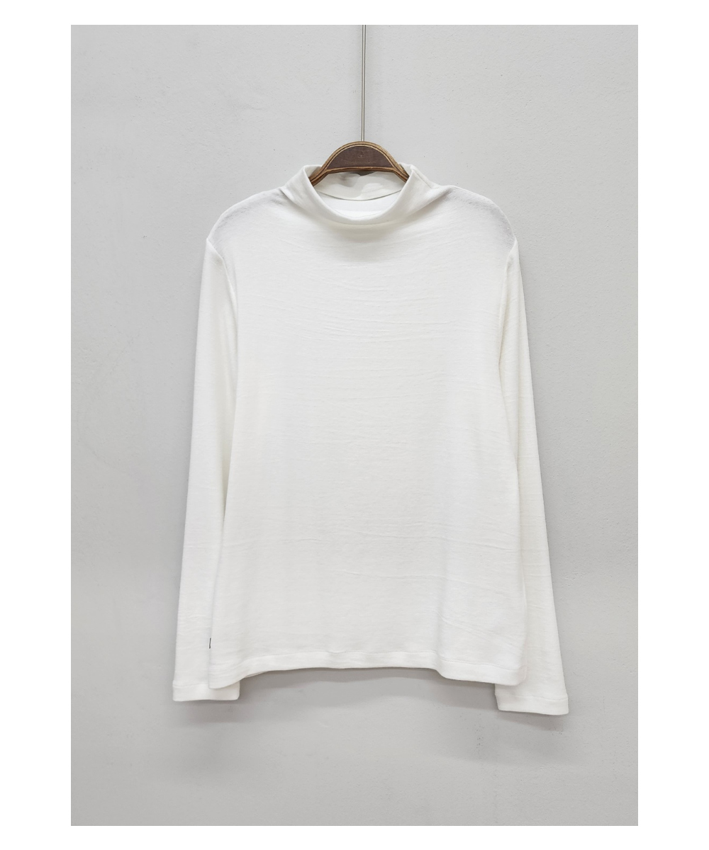 long sleeved tee white color image-S14L11