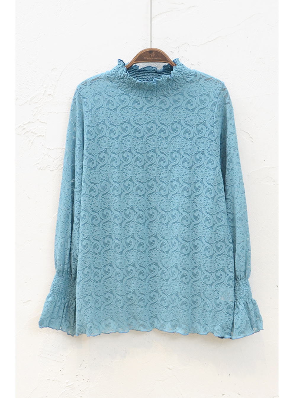 long sleeved tee sky blue color image-S1L41