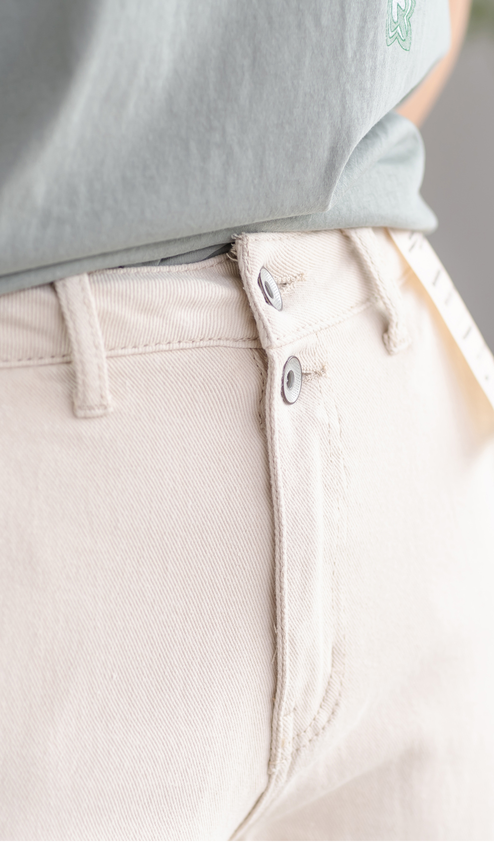 Pants detail image-S6L14