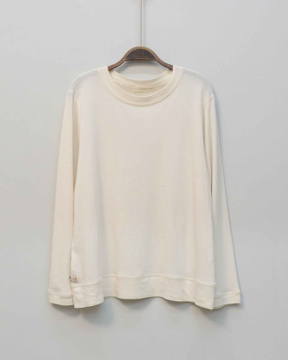 long sleeved tee cream color image-S4L23