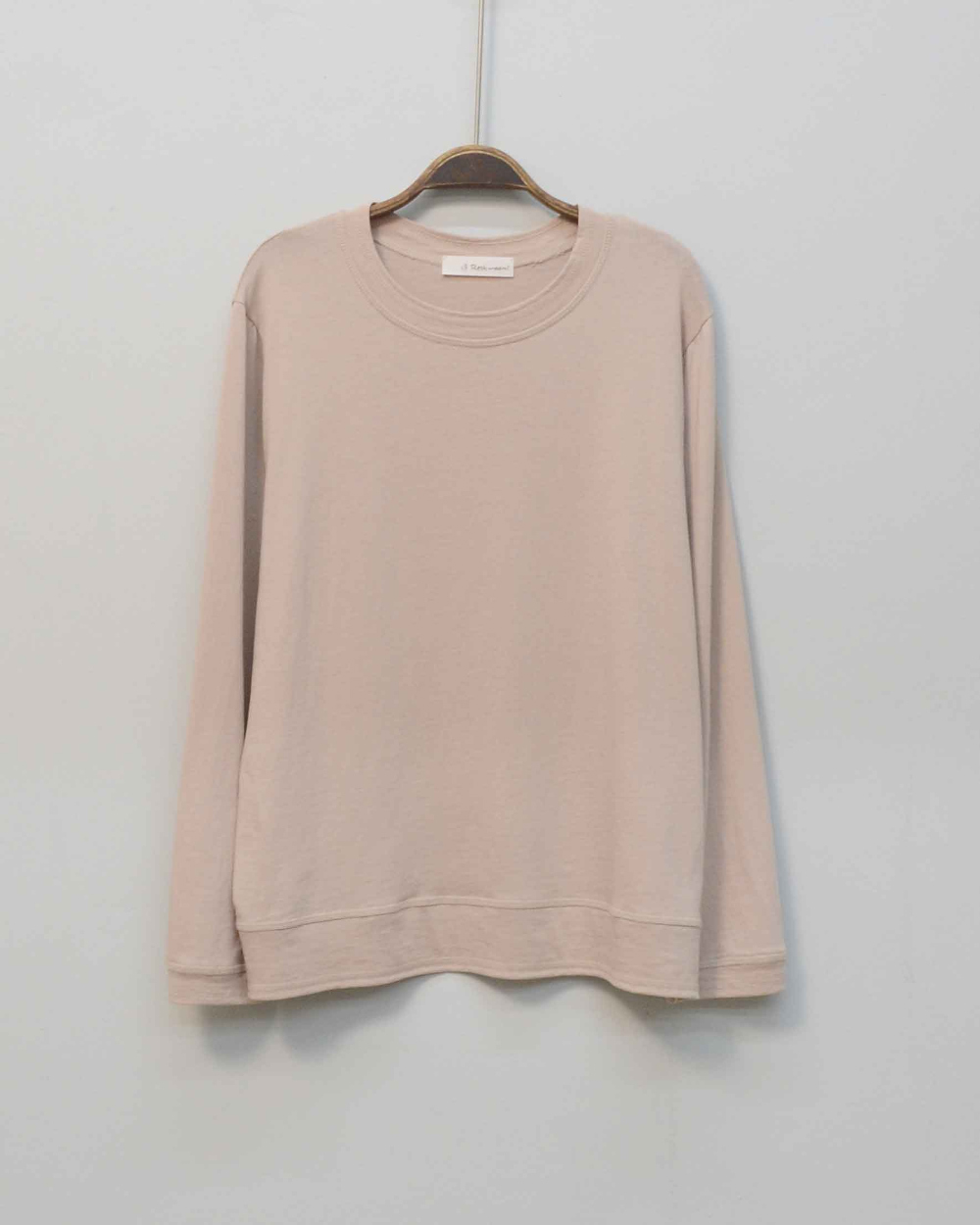 long sleeved tee cream color image-S4L24