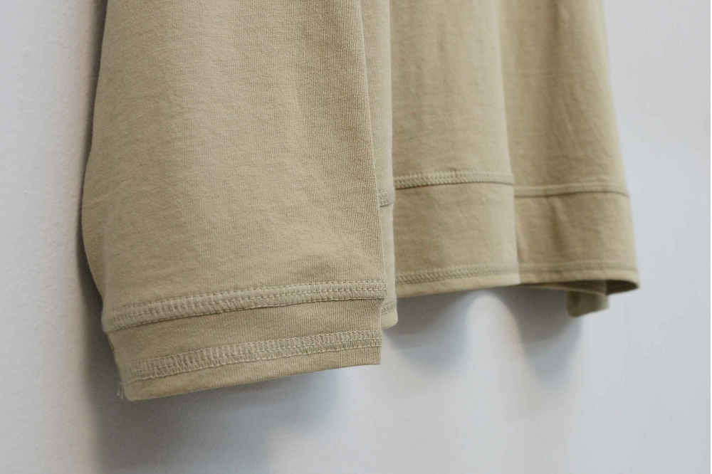 long sleeved tee detail image-S4L3
