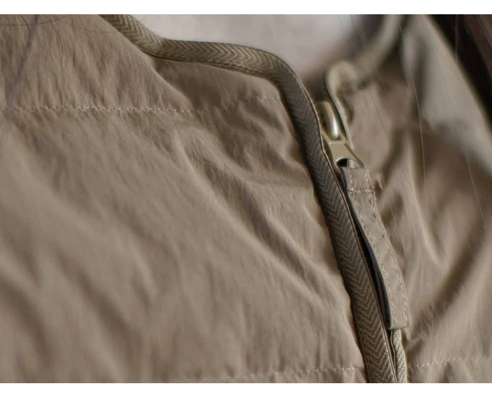 Down jacket detail image-S1L23