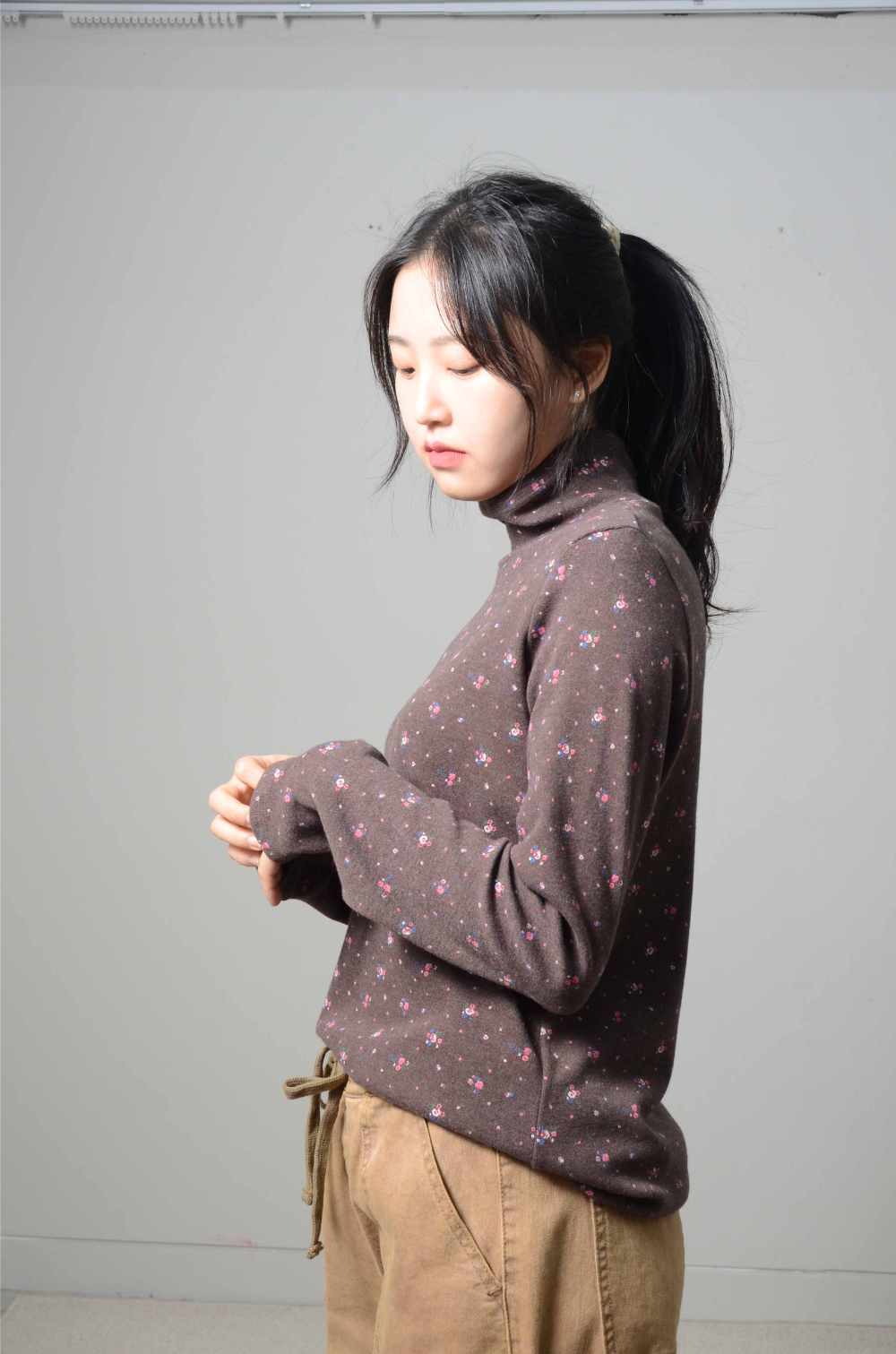 blouse model image-S10L5