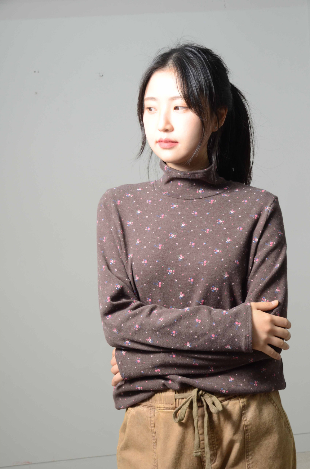 blouse model image-S10L4